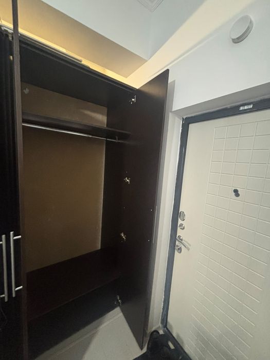 Продам шифонер в хорошем состоянии.