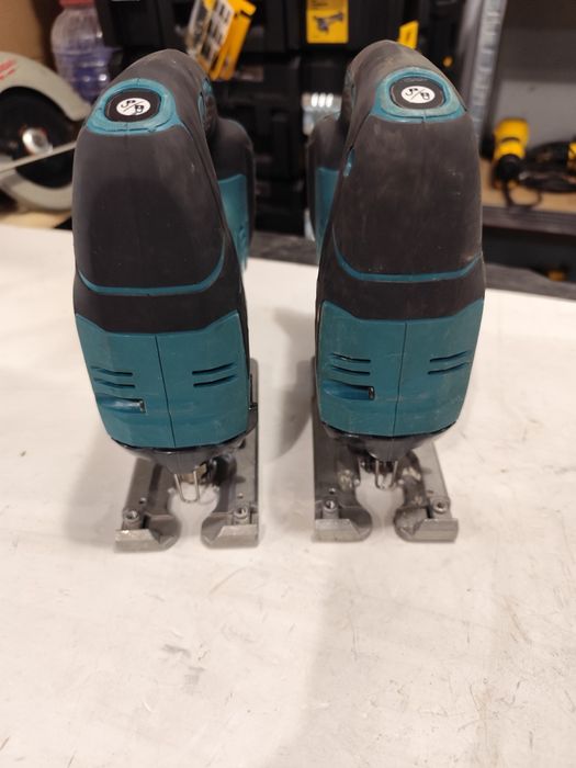 Акумулаторен безчетков прободен трион зеге Макита Makita DJV182 18V