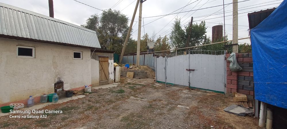 Продаётся дом  4 комната