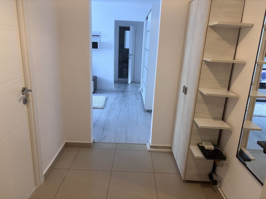 Inchiriez apartament 3 camere