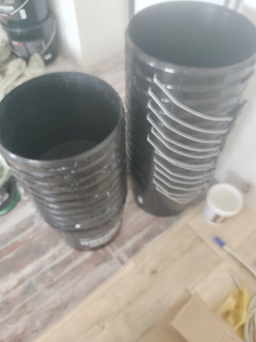 Пластиковые ведра