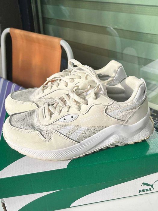 Сникърси Reebok в отлично състояние