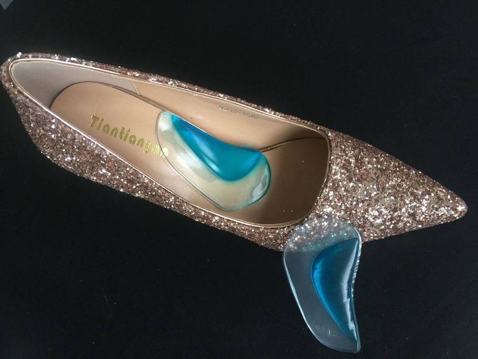 Yetuk onalar bilan porno konsert