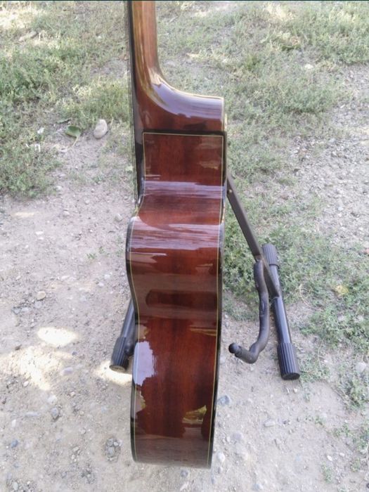 Продаётся гитара Jack & Danny