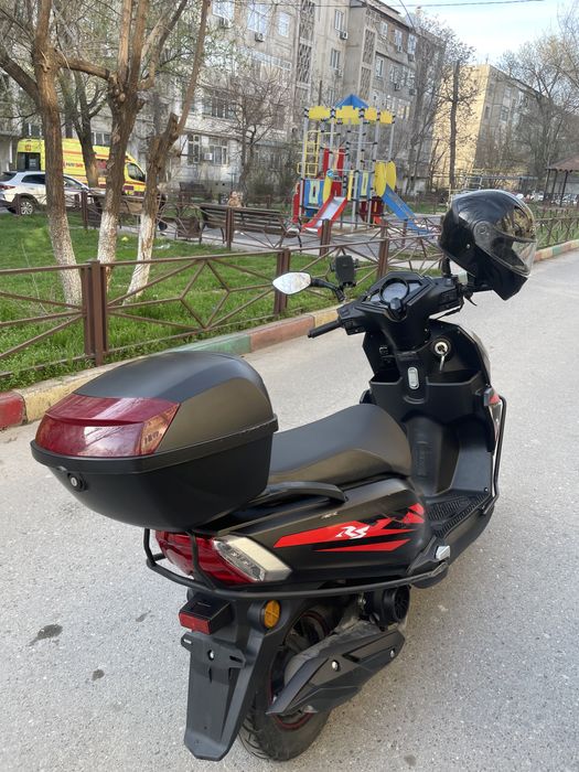 Мопед скутер