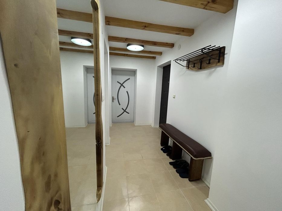 Дава се под наем Къща в Разград, Варош - 240 кв.м за 348.84 € - Снимка #11