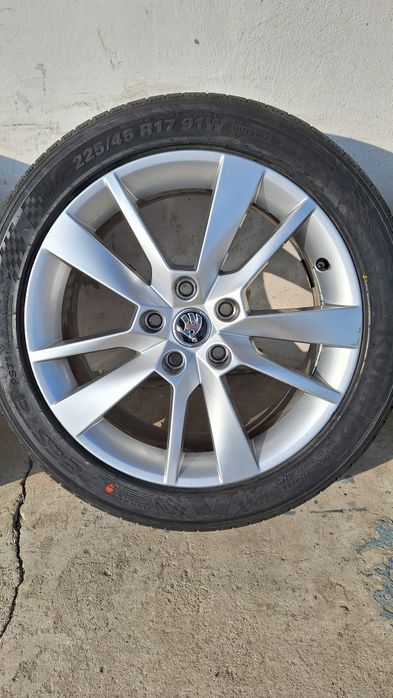 Jante  Skoda Octavia R17 Trius