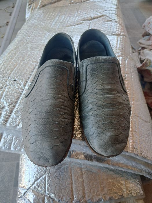 Продам туфли и кросовку