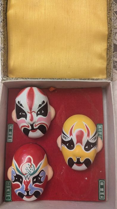 Продам китайские "штучки!-ваза, интерьерные маски