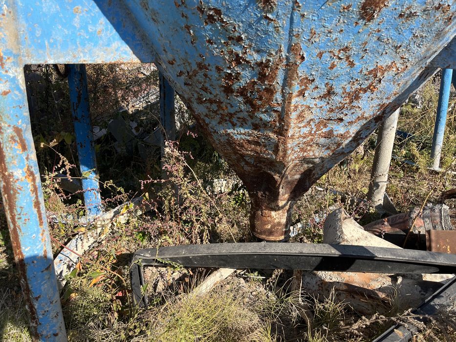 Кюбел за бетон втора ръка.