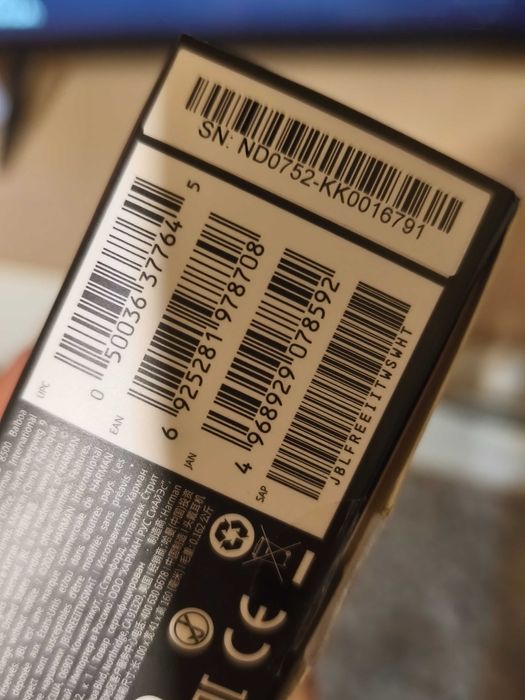 JBL  Bluetooth слушалки