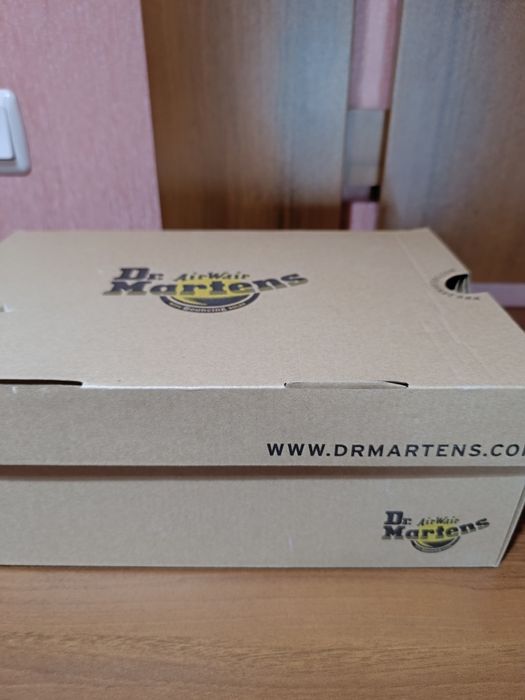 Черни кубинки Dr. Martens