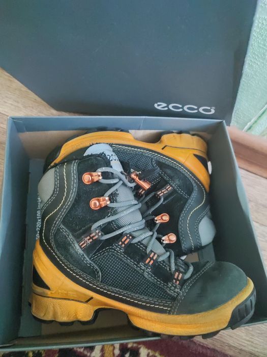 Ecco  зимние сапоги р.31