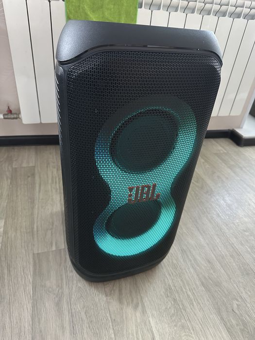 Продам jbl 320 + 2микро jbl оригиналы