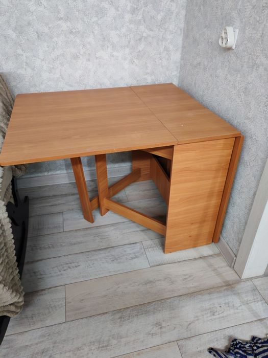 Продам стол раскладной
