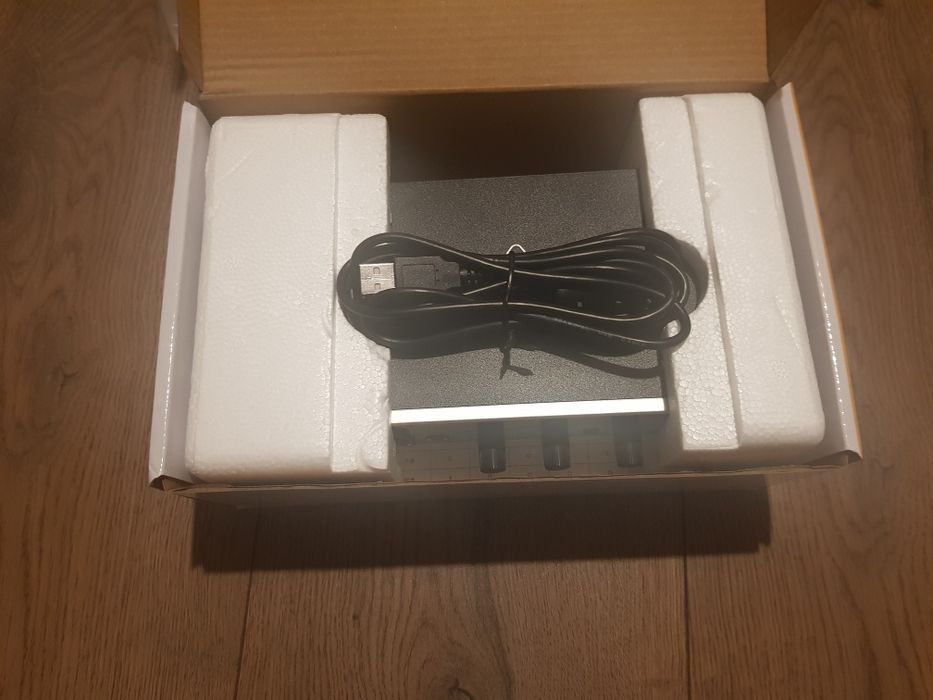 Interfață audio Behringer U-Phoria UMC22 – Ca nouă