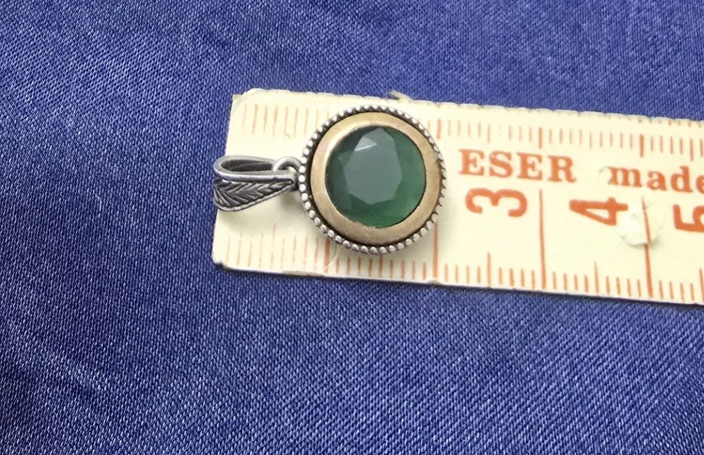 Set bijuterii din argint 925 cu calcedonie verde – cercei + pandantiv