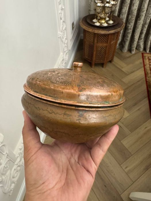 Редкая старинная медная шкатулка или конфетница