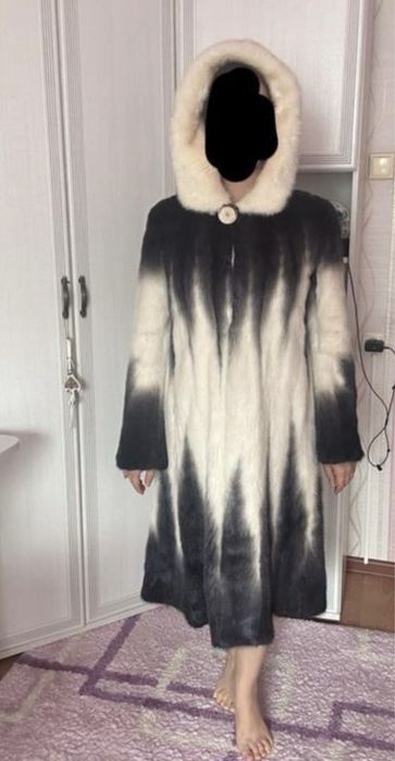 Шуба и зимние куртки.