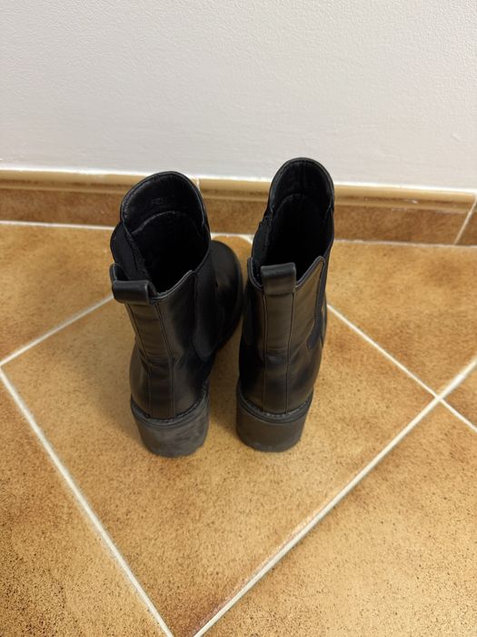 Ghete negre     S.     S