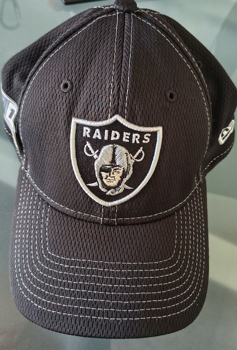 Raider's șapca originală