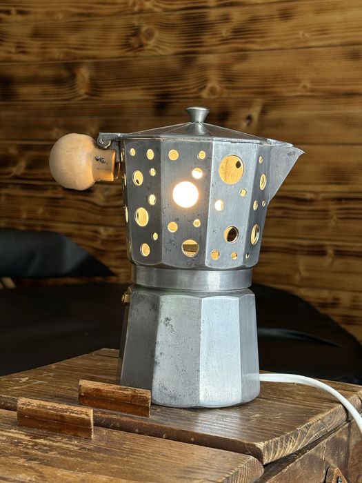 Lampa Machineta Moka Pot
