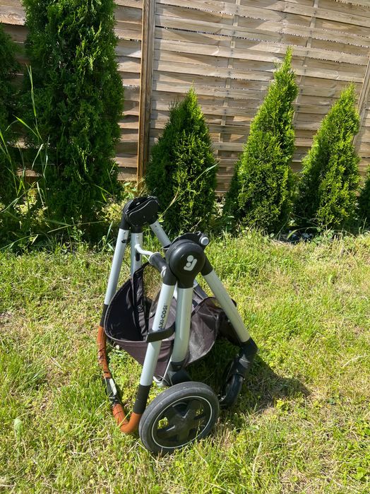 Комбинирана бебешка количка Maxi Cosi 3 в 1