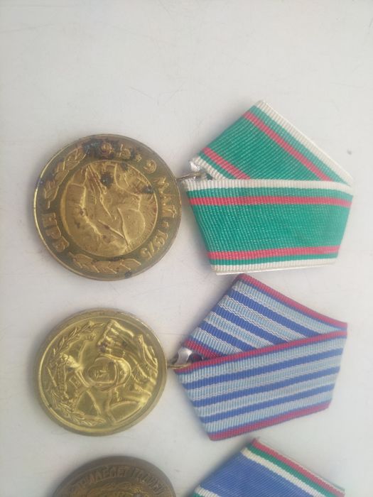 Медали, Ръкавели за риза, игла за вратовръзка