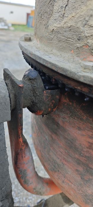 Бетономешалка на запчасти