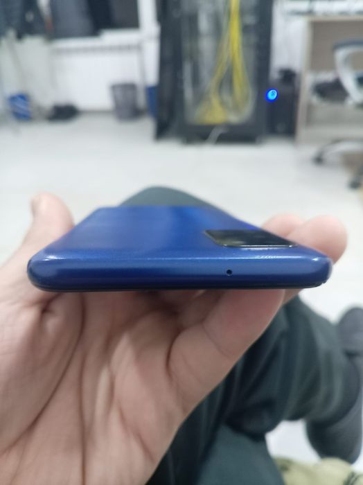 Продам телефон Самсунг А03s