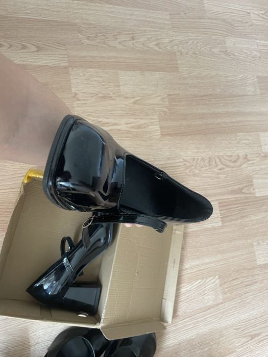 Туфли мэри джейн новые