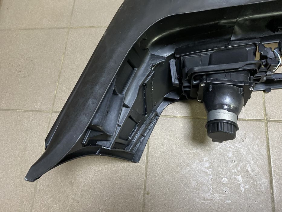 Бампер накладка решетка туманка БМВ Е34