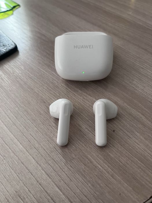 Продам наушники HUAWEI