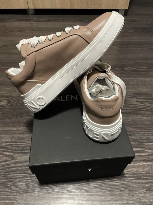 Vand incaltaminte dama Valentino