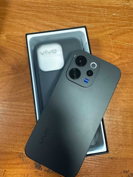 телефон vivo v70