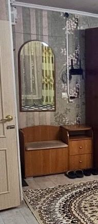 Тумба для прихожей с зеркалом