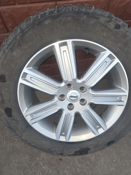 Vind set roti volvo r18 stare impecabila nu sunt lavete sau zgreate