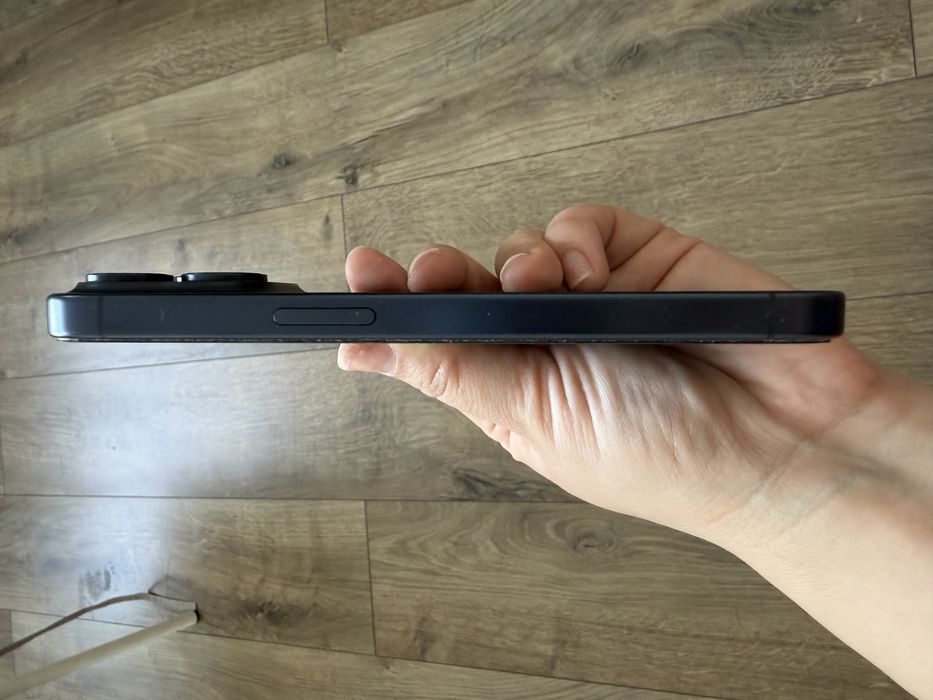Продам iphone 15 pro