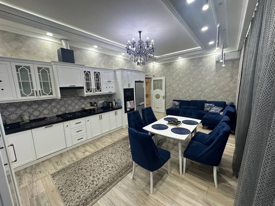 Продажа квартиры в центре  118м2 3/2/9 ул Катта Мирабад Новостройка