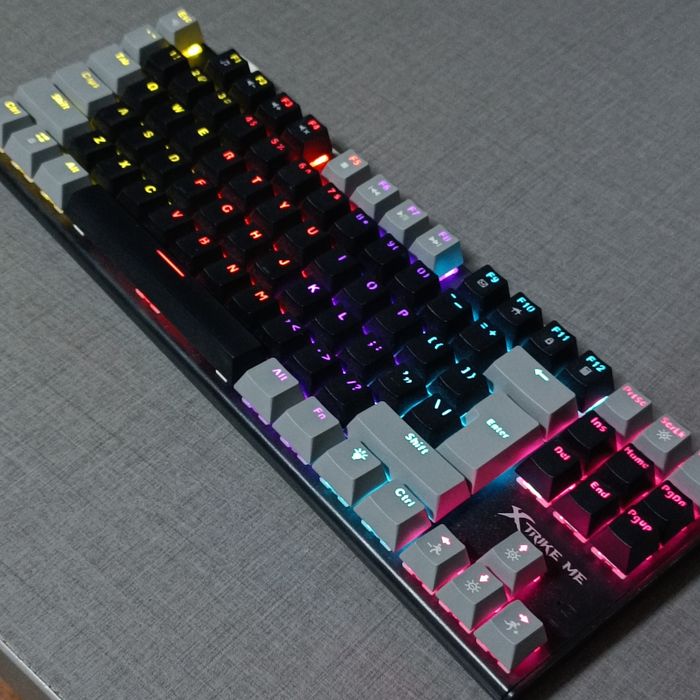 Продам клавиатуру X-STRIKE ME