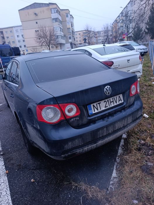 Vând Volskwagen Jetta 1.9 diesel