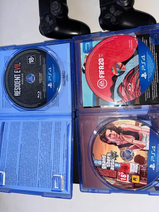 Продаём PlayStation 4 Slim  на 1ТБ СРОЧНО !