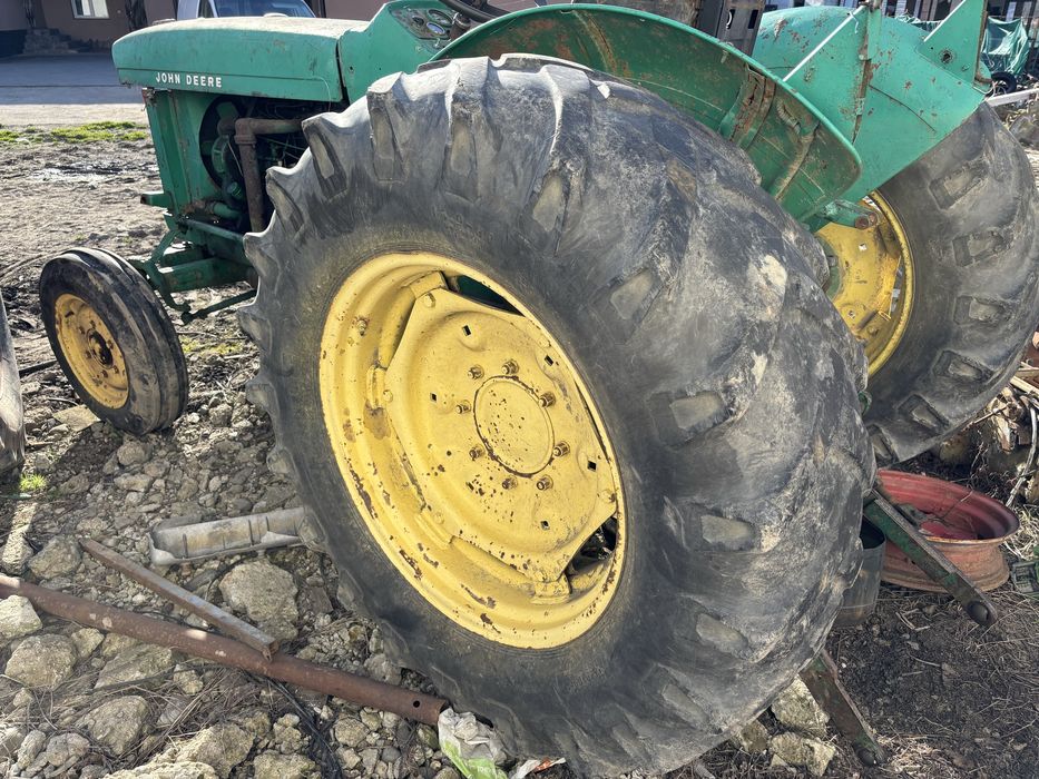 Roti 16,9 r 30 tractor international u650 renault john deere