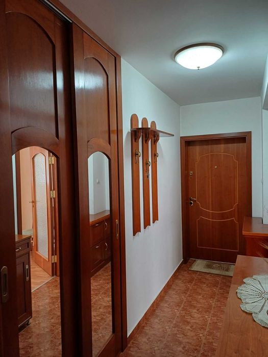 Продава се Тристаен апартамент в Шумен, Пазара - 156 кв.м за 1095 €/кв.м - Снимка #16