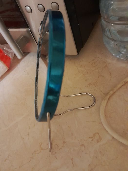 Продам зеркало настольное