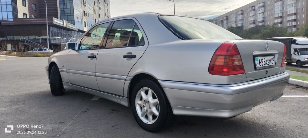 Продам Мерседес бенз С180