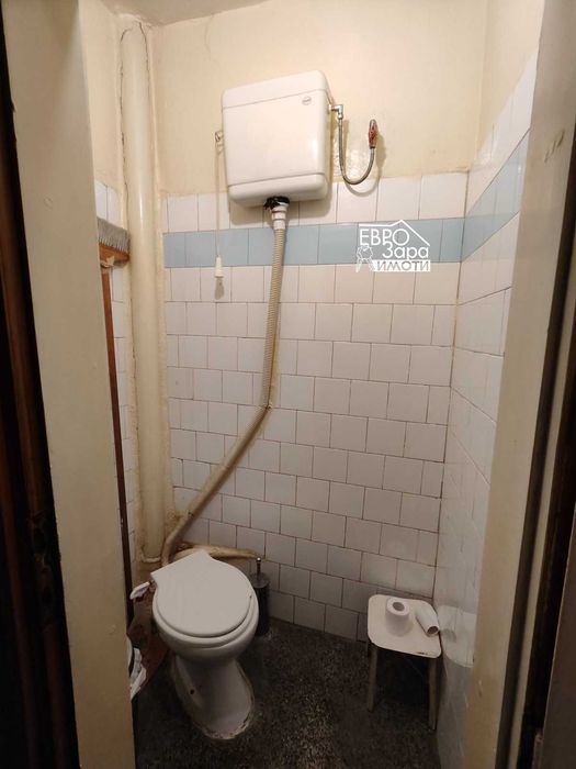 Продава се Четиристаен апартамент в Стара Загора, Център - 77 кв.м за 1364 €/кв.м - Снимка #15