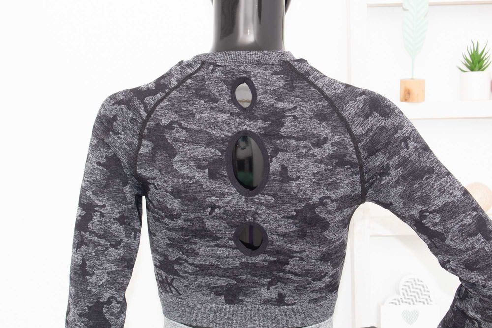 Gymshark комплект клин сив висока талия + кроп топ сиво-черен XS/S