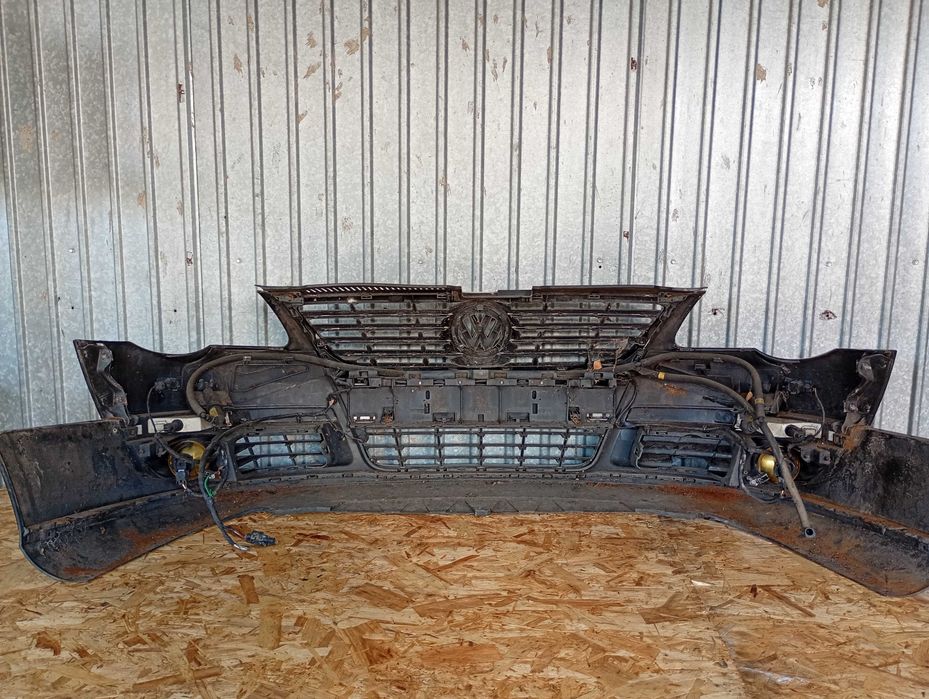 Bara Fata Vw Passat B6  Completa Cu Senzori de Parcare si Proiectoare de Ceata