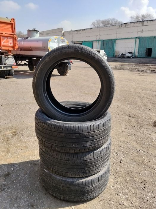 Продам шины летние Dunlop